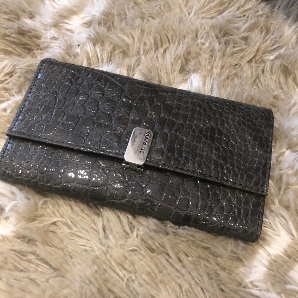 Mac & Jac Wallet